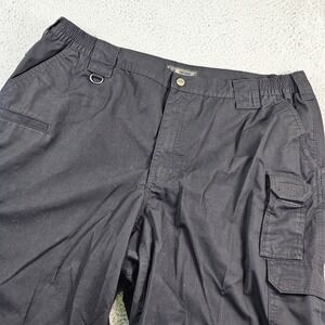 5.11 Tactical Cargo Shorts Mens 42 Black Ripstop Elastic Waist 11 Inseam Utility